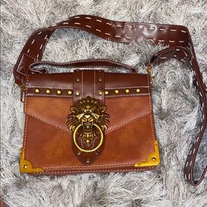 Lion Head Bag Inspired Look